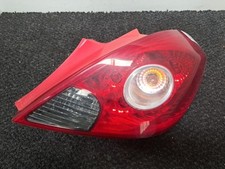 Feu arriere principal droit