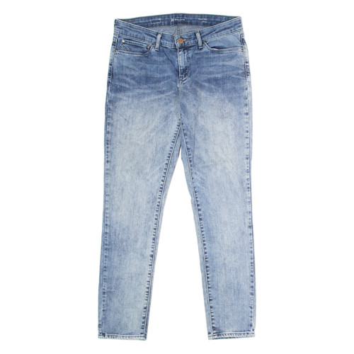 Levi demi curve modern - demi,
