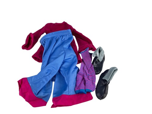 Lot vêtements poupée - lot,