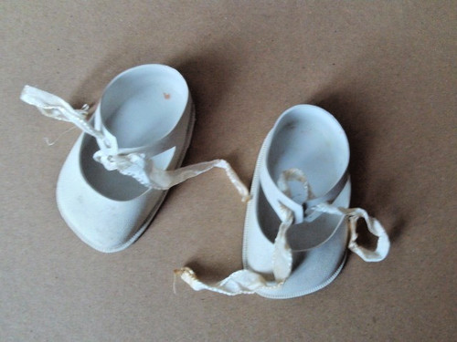 Jouet ancien soulier poupee
