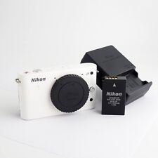 Nikon 1 J1 (white)