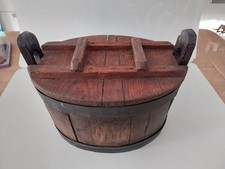 Ancien seau / baquet en bois cerclé avec couvercle – rustique, déco campagne