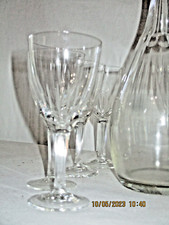 SERVICE CARAFE+9 VERRES EN CRISTAL CISELE - VINTAGE XX -INTEMPOREL-TBE