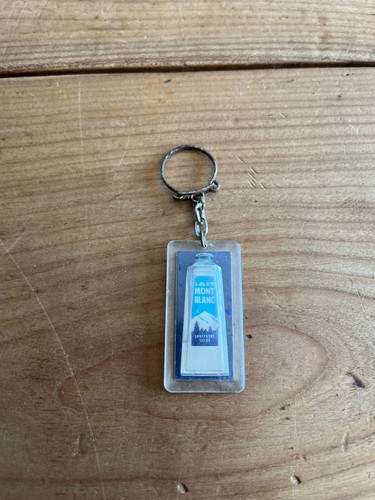Porte clés n434 - lait, mont