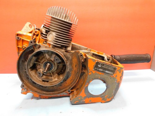Piston cylinder crankcase gas - crankcase,