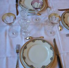 Service porcelaine fine de Limoges Bernardeau et Cie 8 assiettes "Fine China"