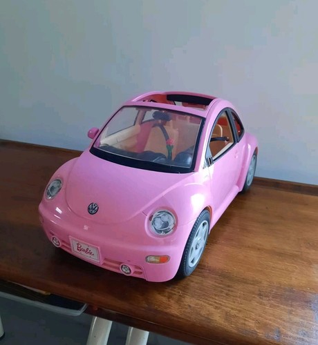 Voiture rose toit - ouvrant, /