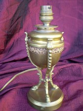 Lampe à pétrole athénienne empire bronze doré electrifiée