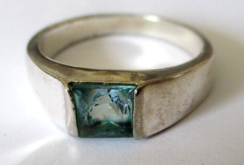 Ancienne bague couleur argent