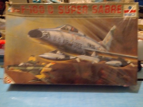 Esci 100 d super - 1/72,