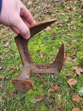 Ancien outil de cordonnier enclume metal etabli vieux metier old tool