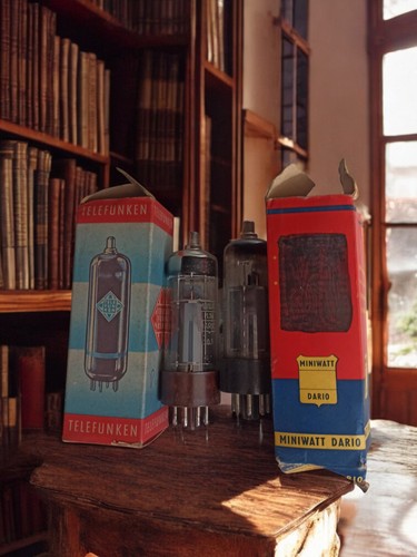 Tube radio ancien - , vintage