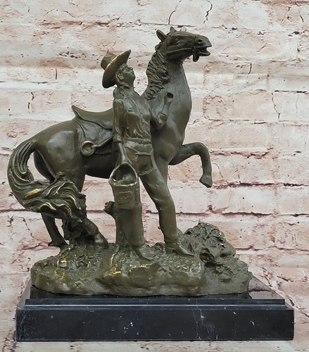 Original patoue statue - j, de