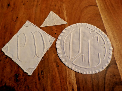 Lot monogrammes brodés - 3,