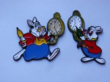 2 pins PERSONNAGE DISNEY  LAPIN BLANC ALICE NEUF
