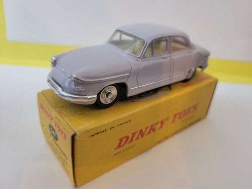 Dinky toys 547 - panhard, 17