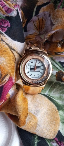Montre femme quartz - , dorée