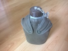 Une gourde militaire armée française