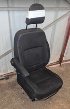 Siège avant gauche RENAULT Trafic III Combi