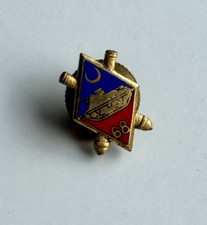 INSIGNE DE BOUTONNIÈRE 68°