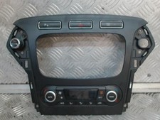 Console central (interieur plastique) FORD MONDEO 3 PHASE 2 1756898