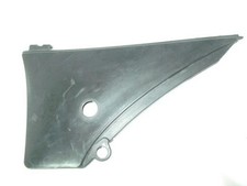 Cache carenage sous selle