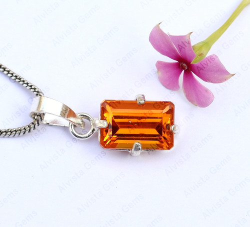 Pendentif pierre précieuse - , en