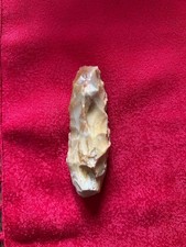 PREHISTOIRE: couteau en silex.