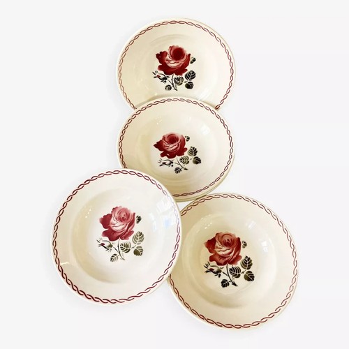 Assiettes creuses modèle - assiettes,