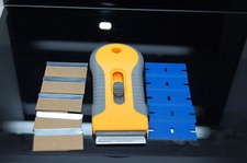 Porte Escamotable et Lame de