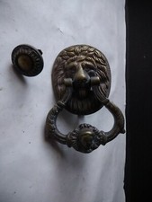 HEURTOIR DE PORTE EN BRONZE MOTIF TETE DE LION 
