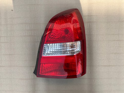 Feu arrière droit nissan - feu,