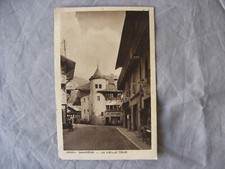 CPA Samoëns - La vielle tour - 1945 - Plaque émaillée Mobiloil et butagaz