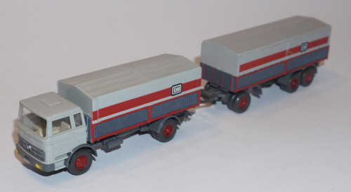 Wiking mercedes benz - wiking, 4x2