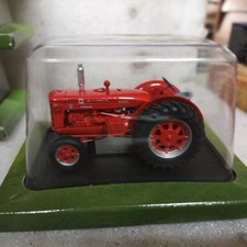 UH SERIE PRESSE TRACTEUR