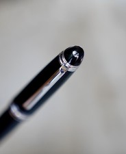 STYLO PLUME MONTBLANC MEISTERSTÜCK 146 FINITION PLATINUM DIAMOND - PLUME OR 14 K