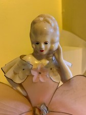  Demi Figurine Porcelaine