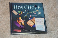 livre illustré avec objets 