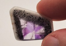 Améthyste trapiche à inclusions d'hématite 2.7cm