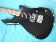 Guitare électrique forme strat acajou 1 HB 70's