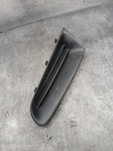 Grille calandre gauche - calandre,