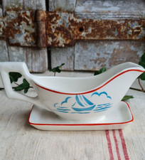 ANCIENNE DINETTE SAUCIERE