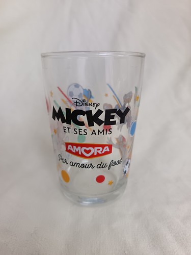 Verre mickey ses amis - ses, theme