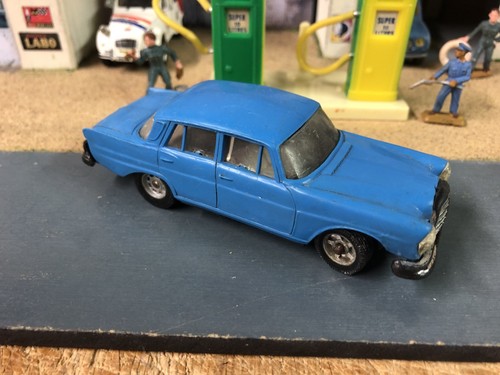 Ancien norev mercedes 220 - mercedes,