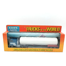 ERTL TRUCKS OF THE WORLD 1418