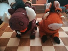 2 x sacs de fèves Disney LE ROI LION PELUCHE PELUCHES PUMBAA avec étiquettes
