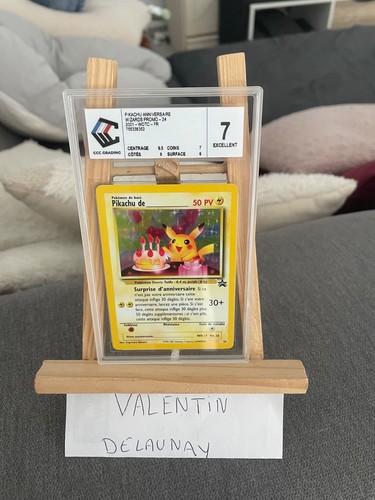 Carte pokemon pikachu - pokemon,