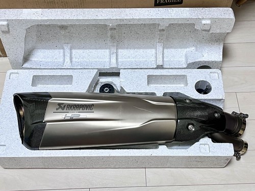 Bmw s1000rr akrapovic exhaust - bmw,