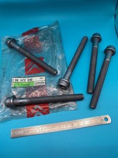 Lot de 5 vis de culasse