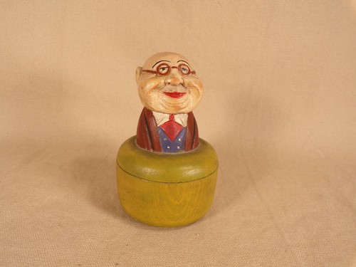 Antique vintage carved wood - /,